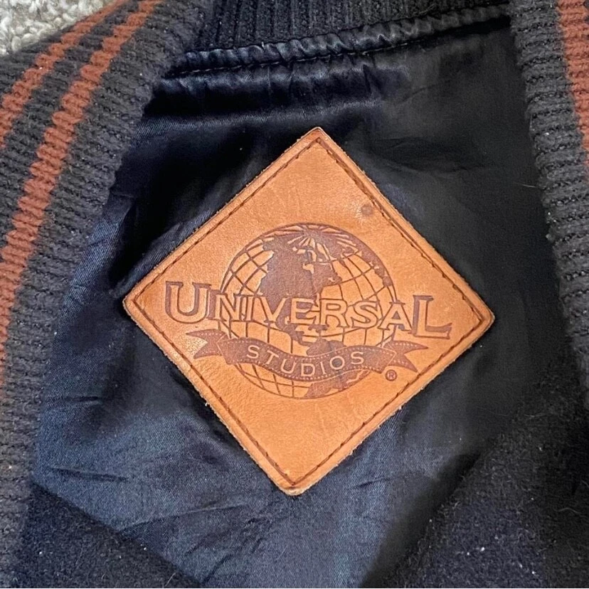 Chaqueta Letterman Universitaria De Colección Cuero Genuino Lana Universal Studios Foto 4 de 4