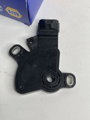NAPA NS7176 Neutral Safety Switch 2012-2019 Nissan Sentra Kicks Versa READ - Picture 3 of 5
