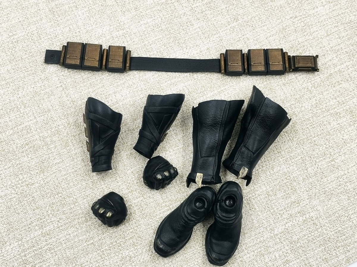 1/6 Justice League Boots Bracers Belt Figure Hot Toys MMS456