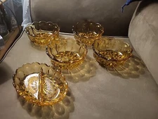 Vintage Depression Light Amber Thick Glass Scalloped Edge Bowl set of 4/+1 tray