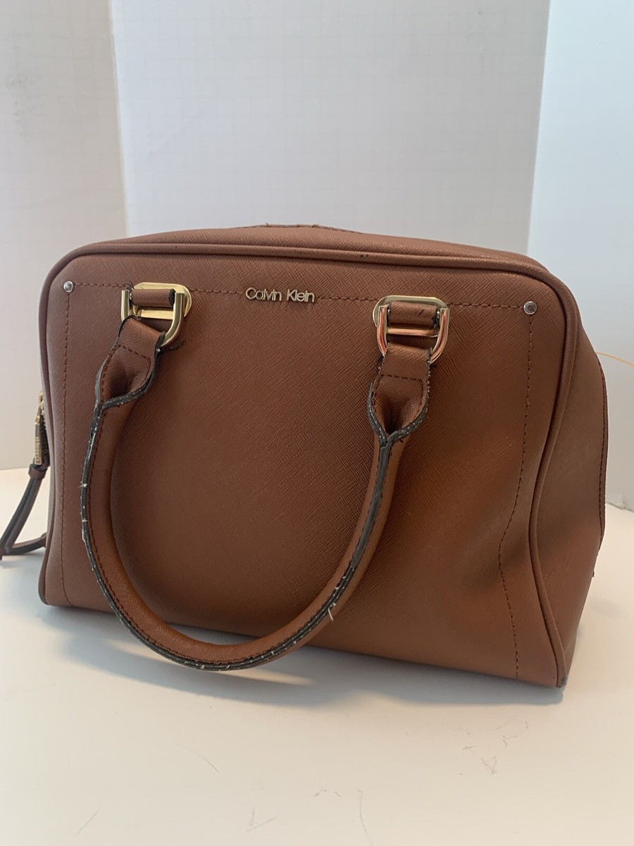 Kalinga Ashok Calvin Klein Marybelle Crossbody East West Dooney