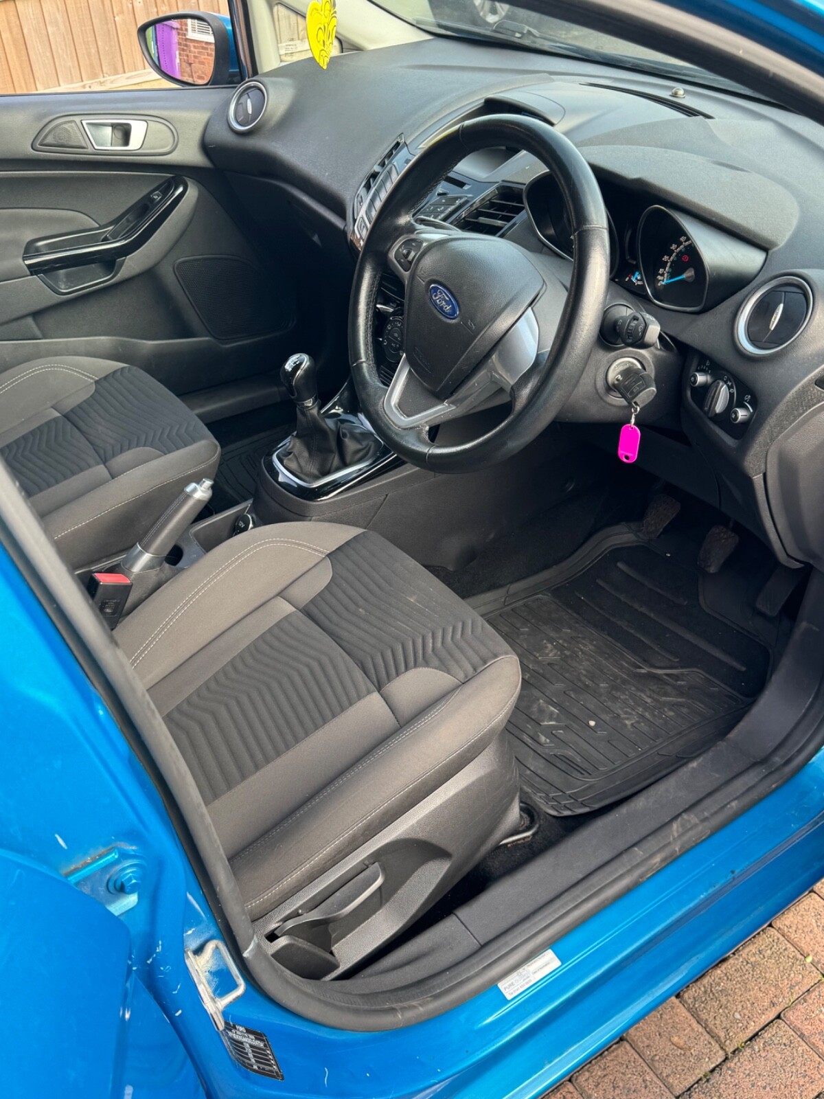 Ford fiesa Zetec 2012collection from Liverpool eBay