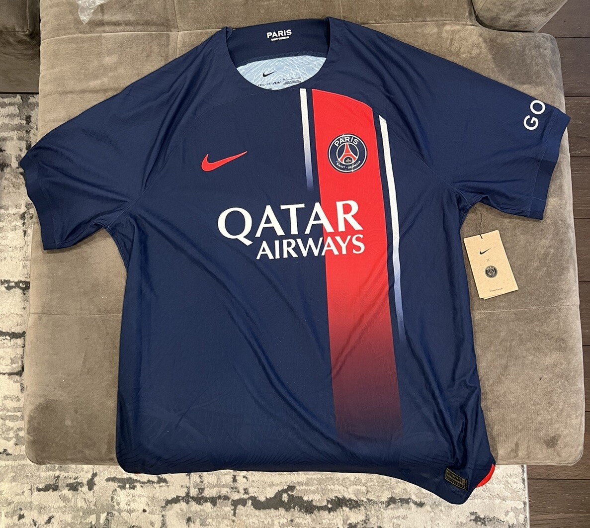ウェア BORN x RAISED + PSG LA 22 JERSEY NAVY BORN x RAISED + PSG LA 22 JERSEY NAVY - メルカリ