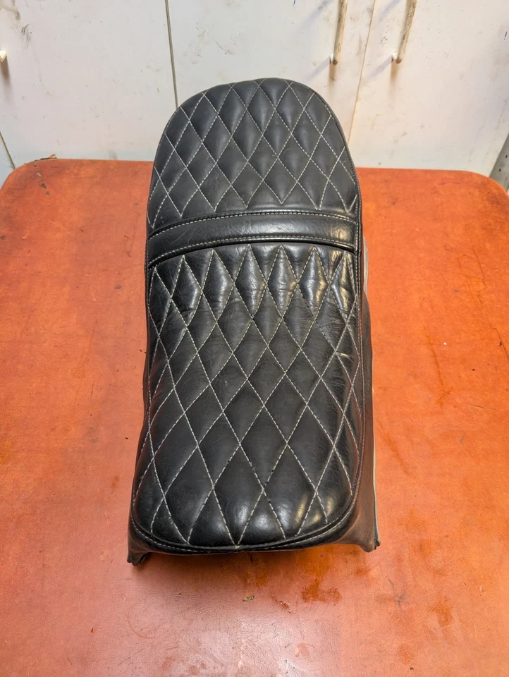 Vintage 1973-75 Yamaha XS/ TX 500 seat - Image 4 of 4
