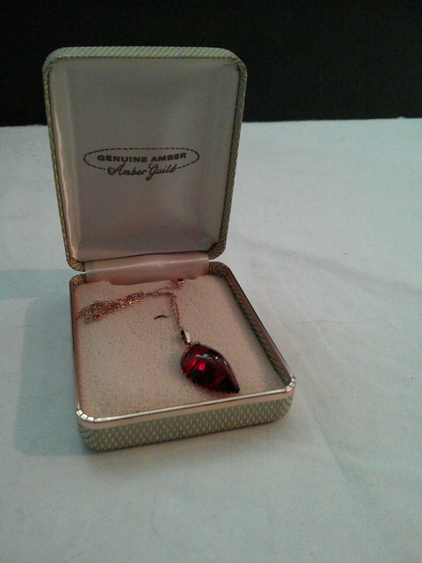 Vintage Amber1/20th gold Necklace with original box