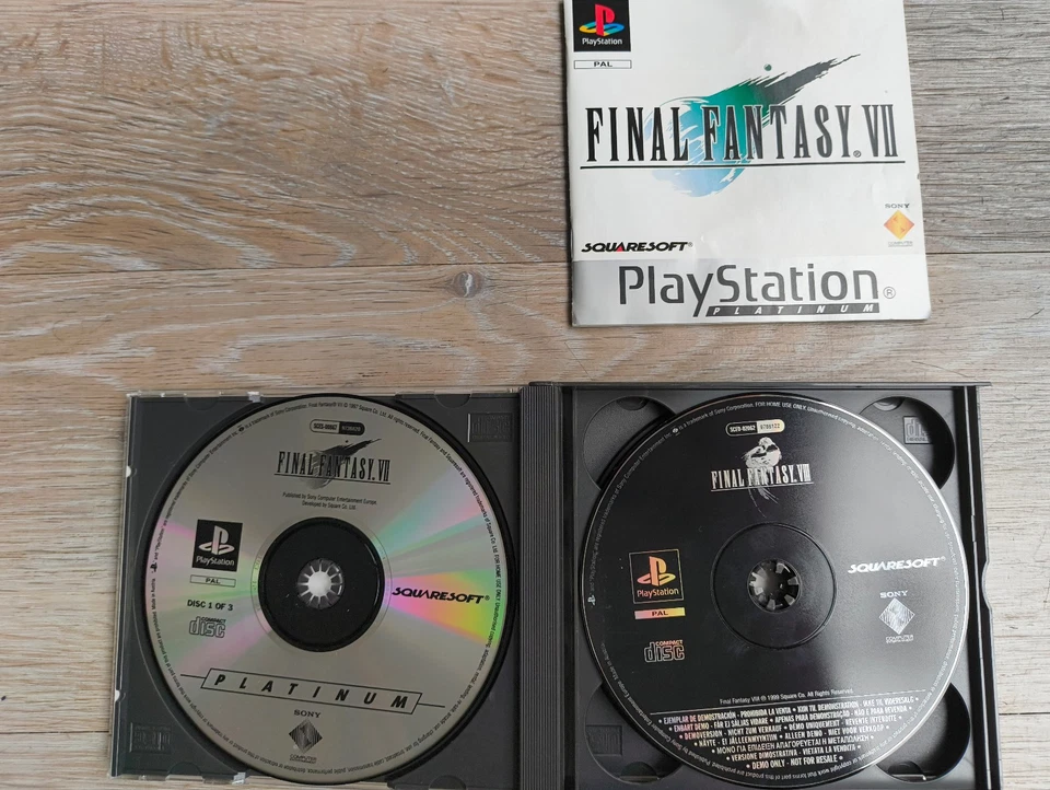 Final Fantasy VII 7 PlayStation PS1 game - Image 3 of 4
