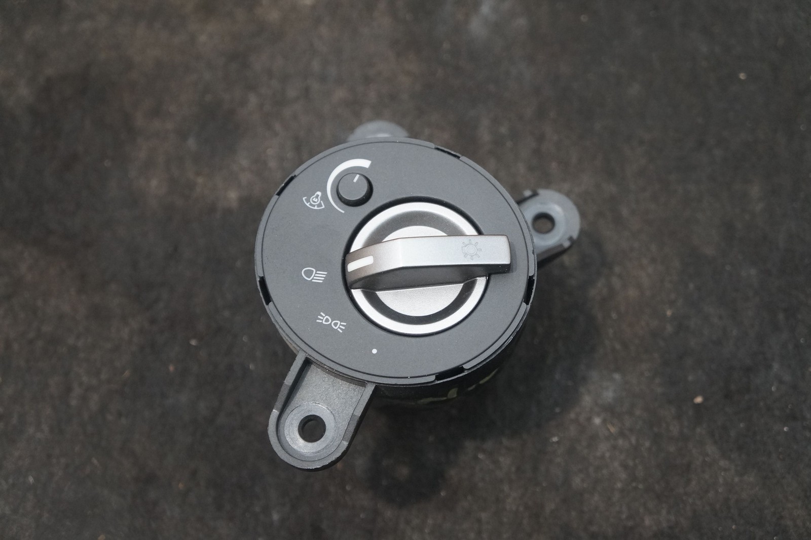 Dash Headlight Headlamp Switch Knob 4G43-11654-AD Aston Martin V8 Vantage 2006