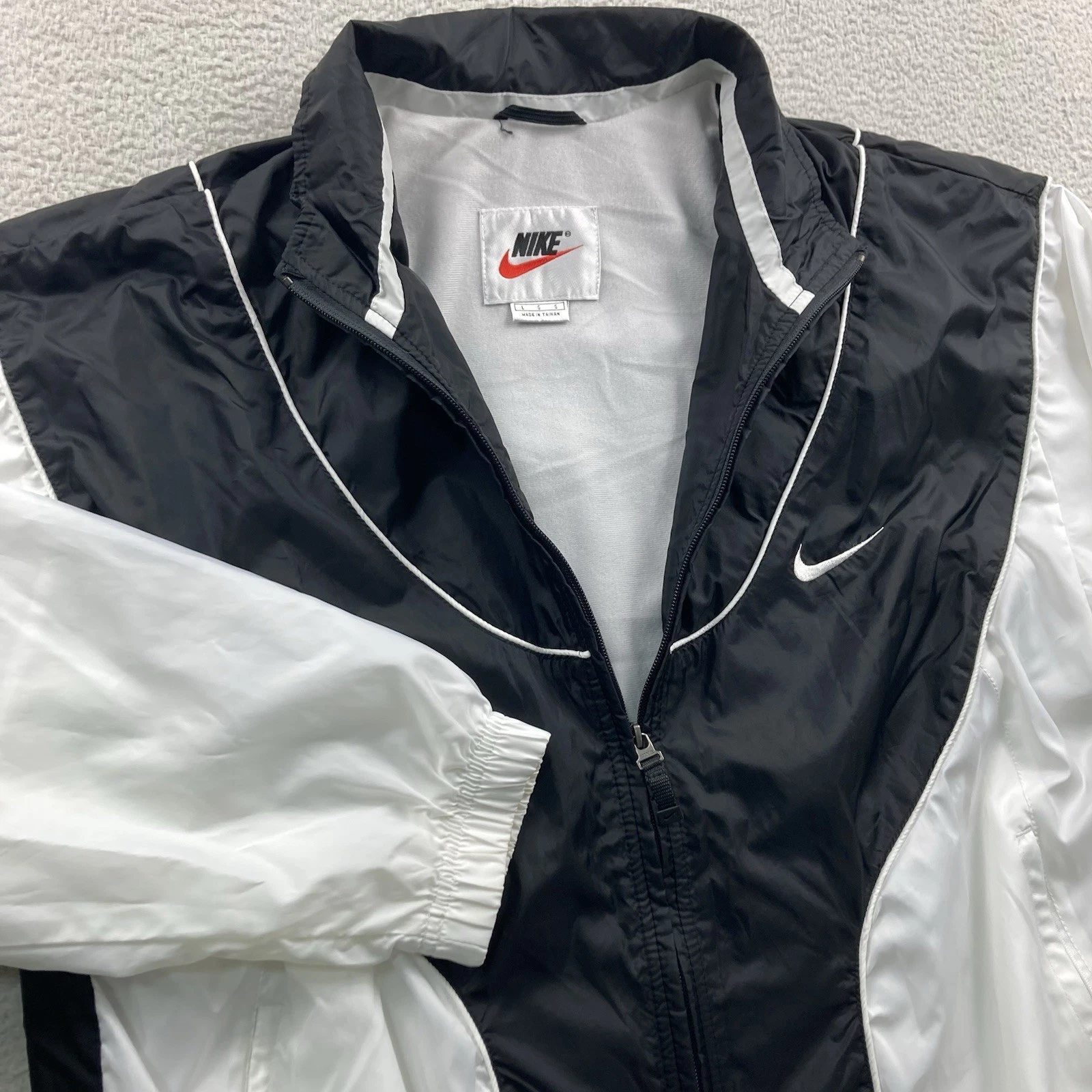 Vintage Nike Windbreaker Jacket Men Large Black White Full Zip Swoosh 90s
Opens in a new window or t