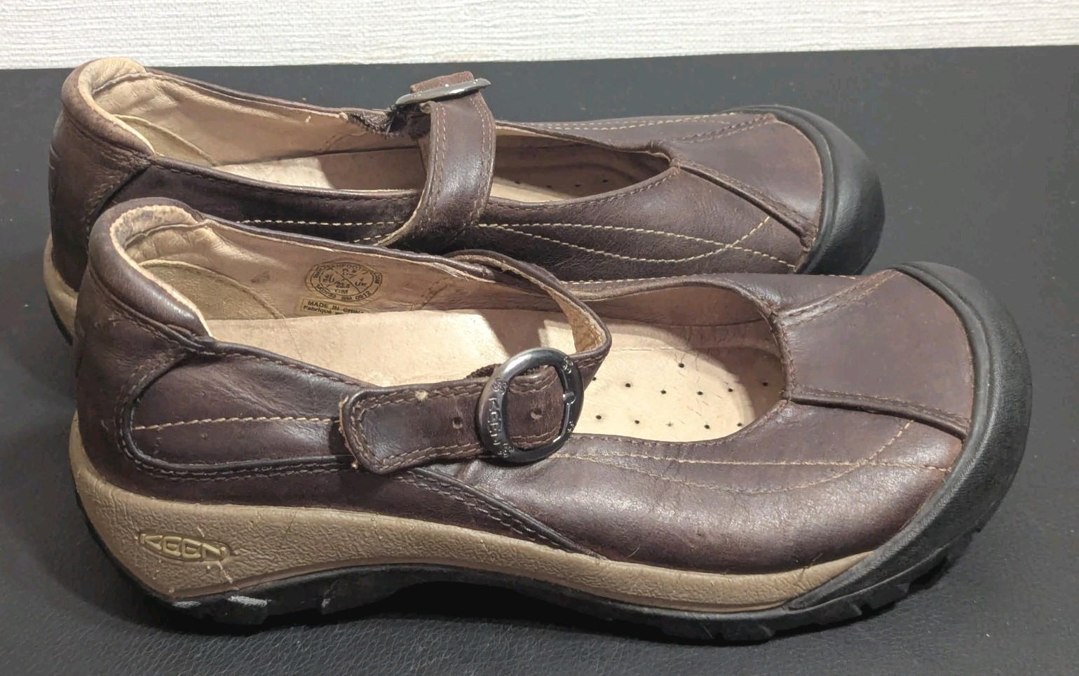 Scarpe KEEN Mary Jane TOYAH in pelle con fibbia marrone da donna taglia 6 5