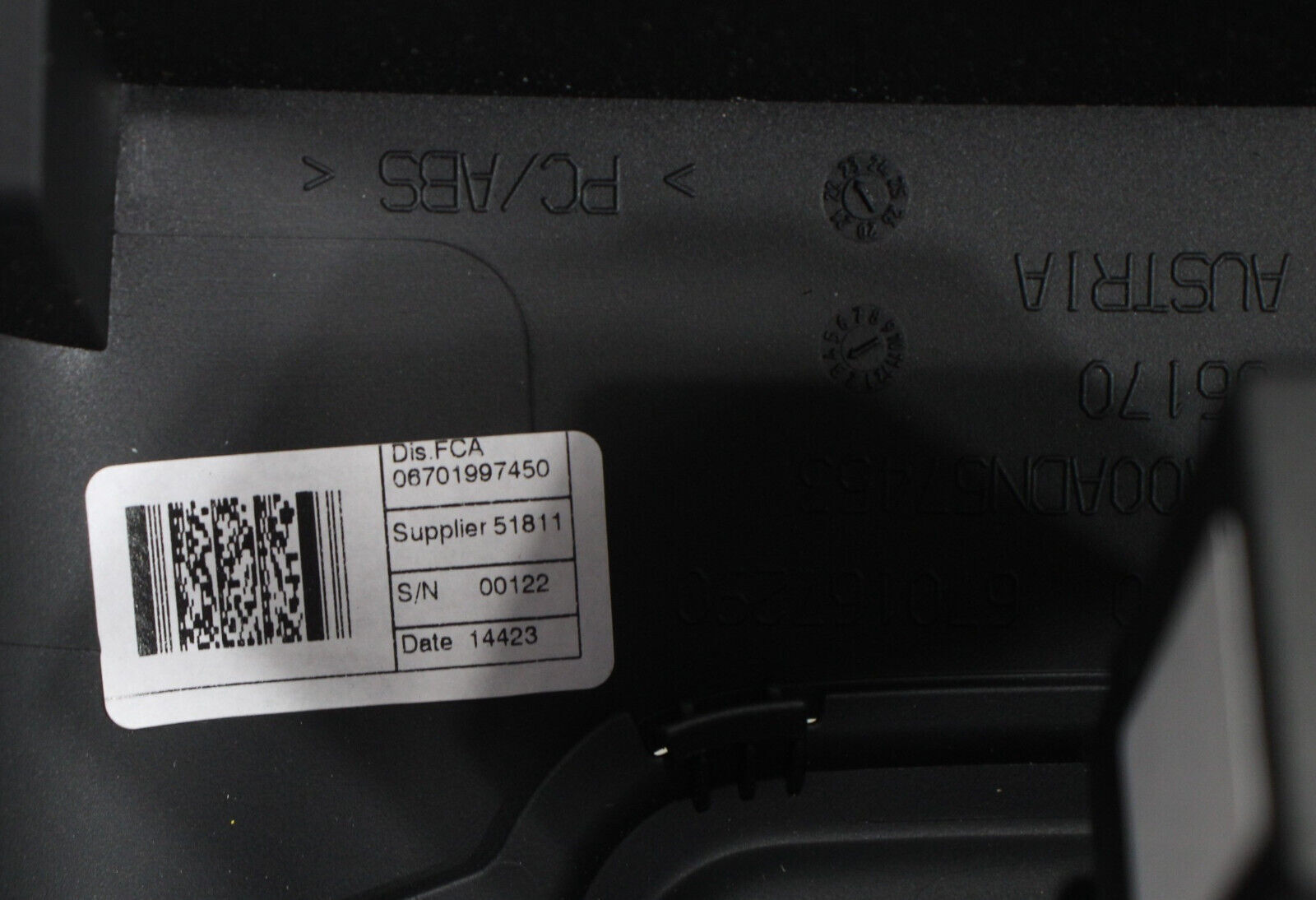 Maserati Grecale Folgore 2023-2024 Center console trim panel
