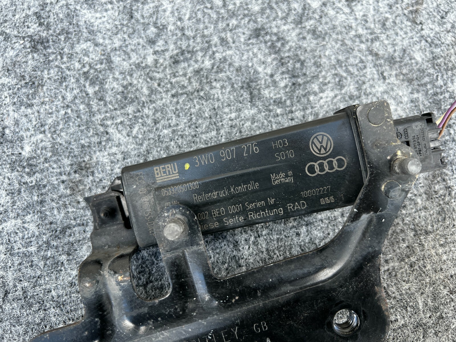 Bentley Flying Spur 2004-2012 Tpms sensor