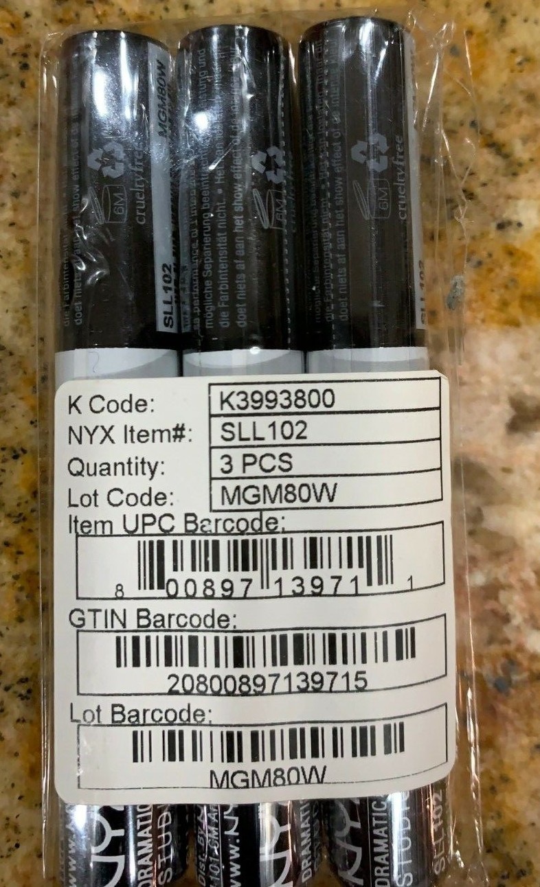 nyx studio liquid liner