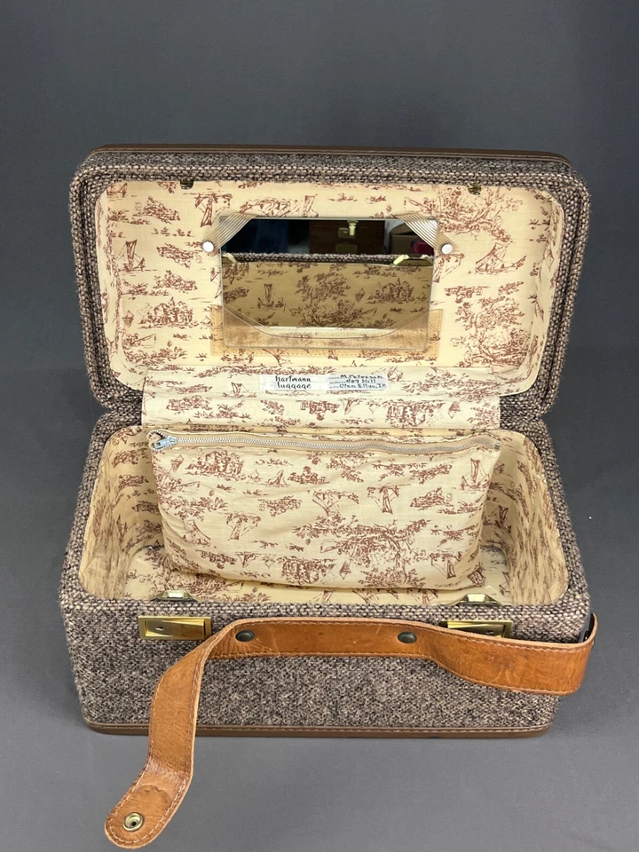 Vintage HARTMANN Tweed/ Leather 15" Make-Up Train Case Original Pouch Mirror - Image 3 of 4