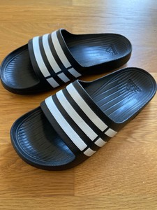 adidas duramo badelatschen