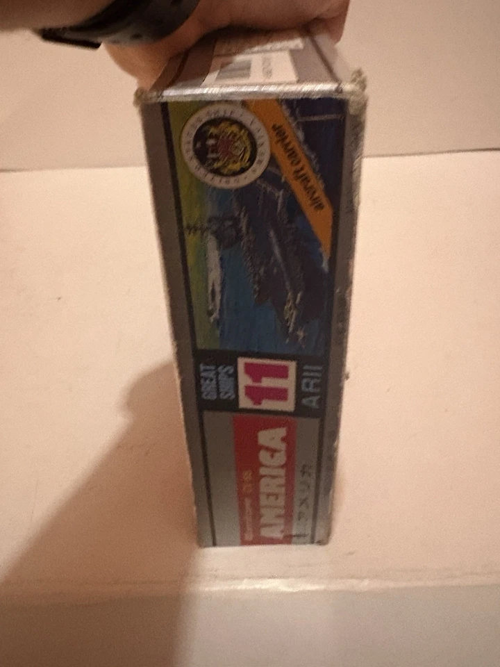 ARII 1/800 U.S.S. AMERICAN CV-66 AIRCRAFT CARRIER #A131 - MOTORIZED - Image 2 of 4