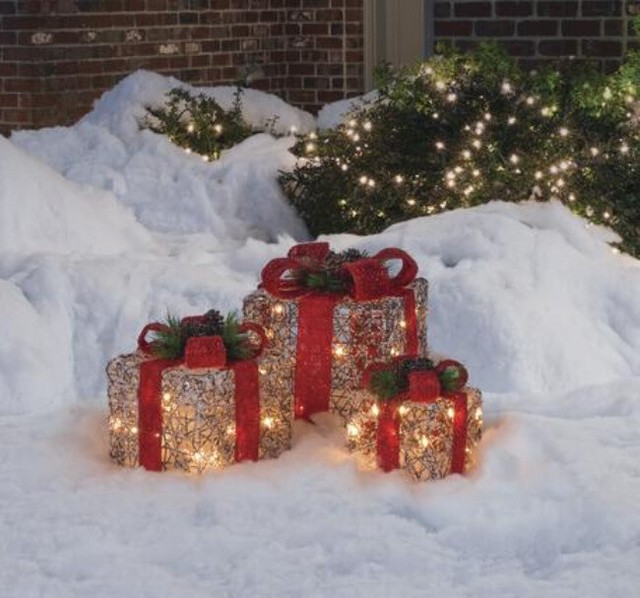Lighted Gift Boxes Pre Lit Outdoor Christmas Yard Decoration 6 Ft