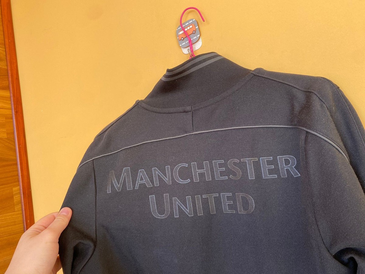 Nike Men's Soccer Manchester United Black Full Zip Track