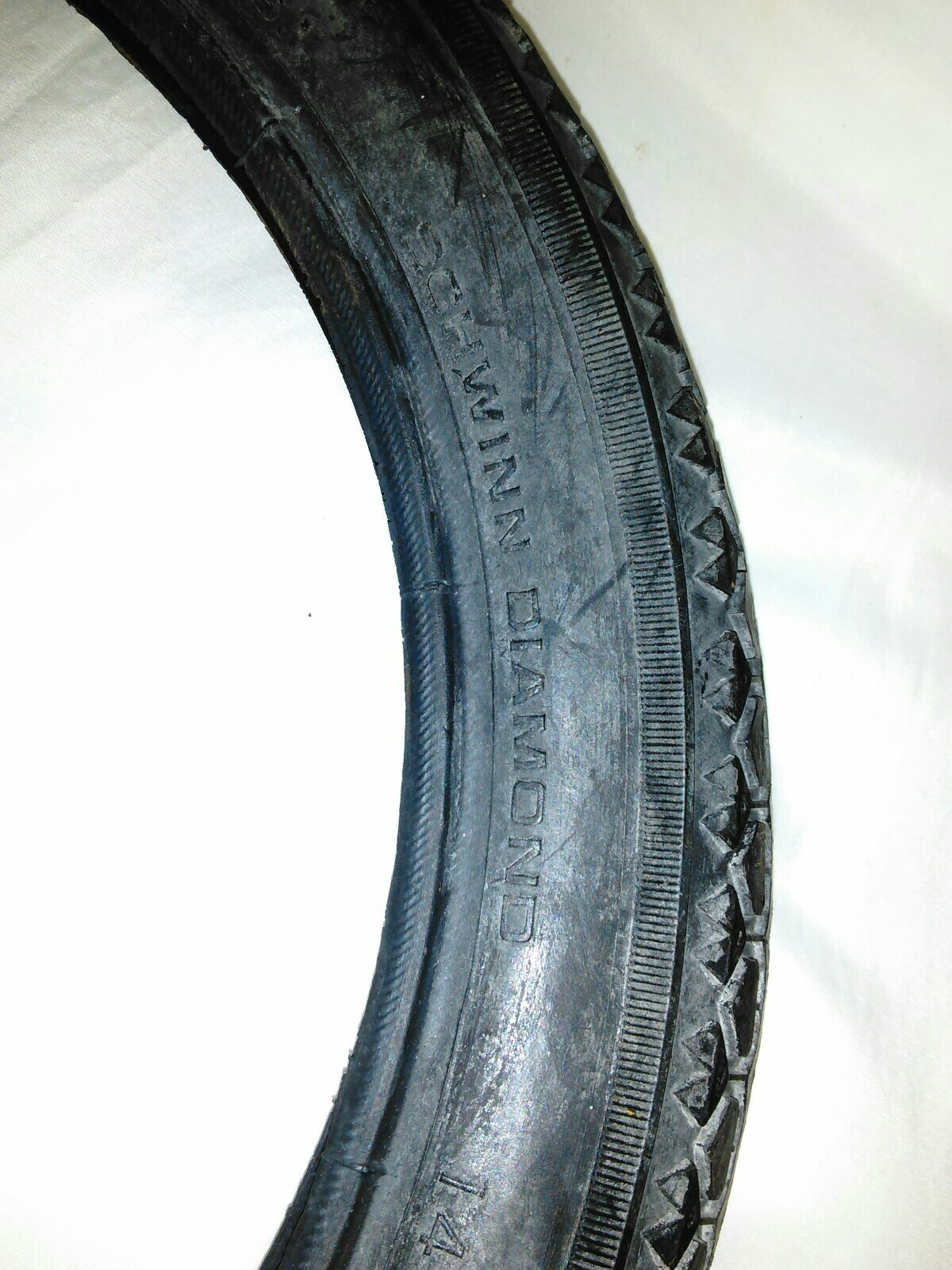 schwinn bike tire