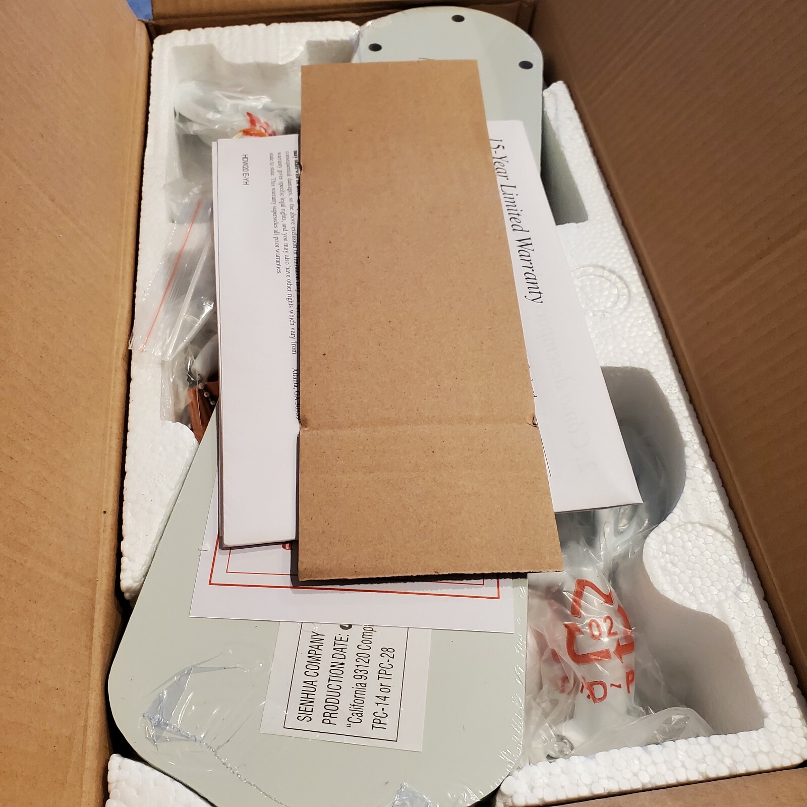 42 Inch Littleton White Ceiling Fan 3 Speed Reversible Motor Glass USA