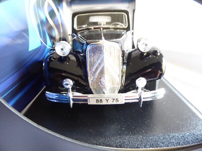 Citroen traction 15 CV 6 cylindres 1952 noir Maisto 1/18 en boite - Collection