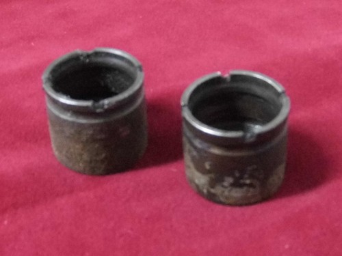 Triumph Tiger & T15 Terrier Dust Excluders/Oil Seal Holders Secondhand ' - Picture 2 of 8