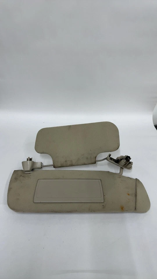 2002-03 Chevrolet Avalanche 1500 RH солнцезащитный козырек зеркало с затемнением туалетного столика свет - Изображение 3 из 4