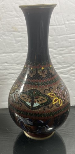Vaso vintage giapponese Cloisonne 7 1/2" con uccellini e farfalle