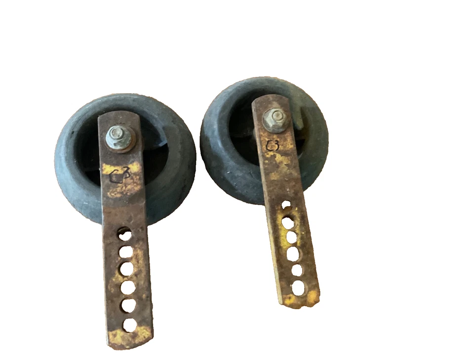 John Deere 170 175 180 185 260 265 285 318 46 Gauge Wheel Arm M91338 Set - Image 2 of 4