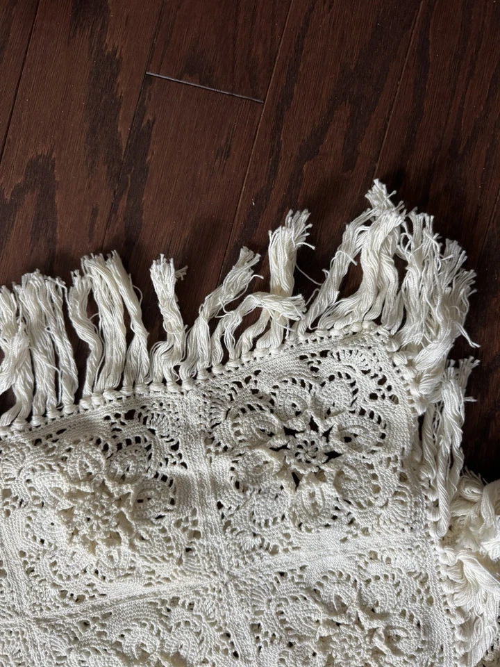 BEAUTIFUL Maybe Hand Crochet Bed Spread Cover Approx 96x80 With Fringe - Image 4 of 4