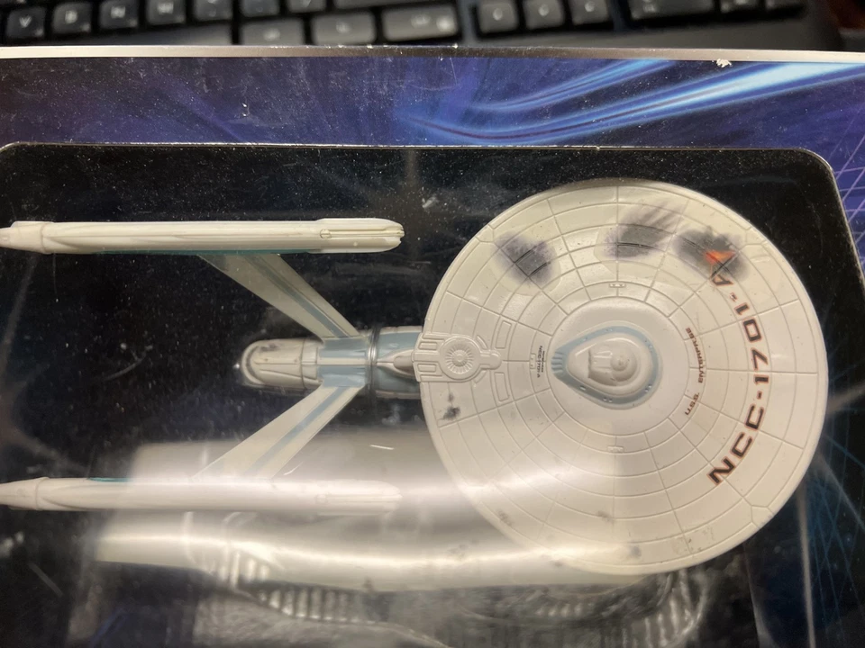 Star Trek Hot Wheels USS Enterprise NCC-1701-A BATTLE DAMAGED - Image 2 of 4