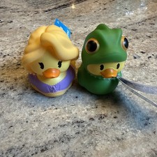 RAPUNZEL + PASCAL Disney Classic Cartoon Duckalooz *FREE SHIP* 2.5"