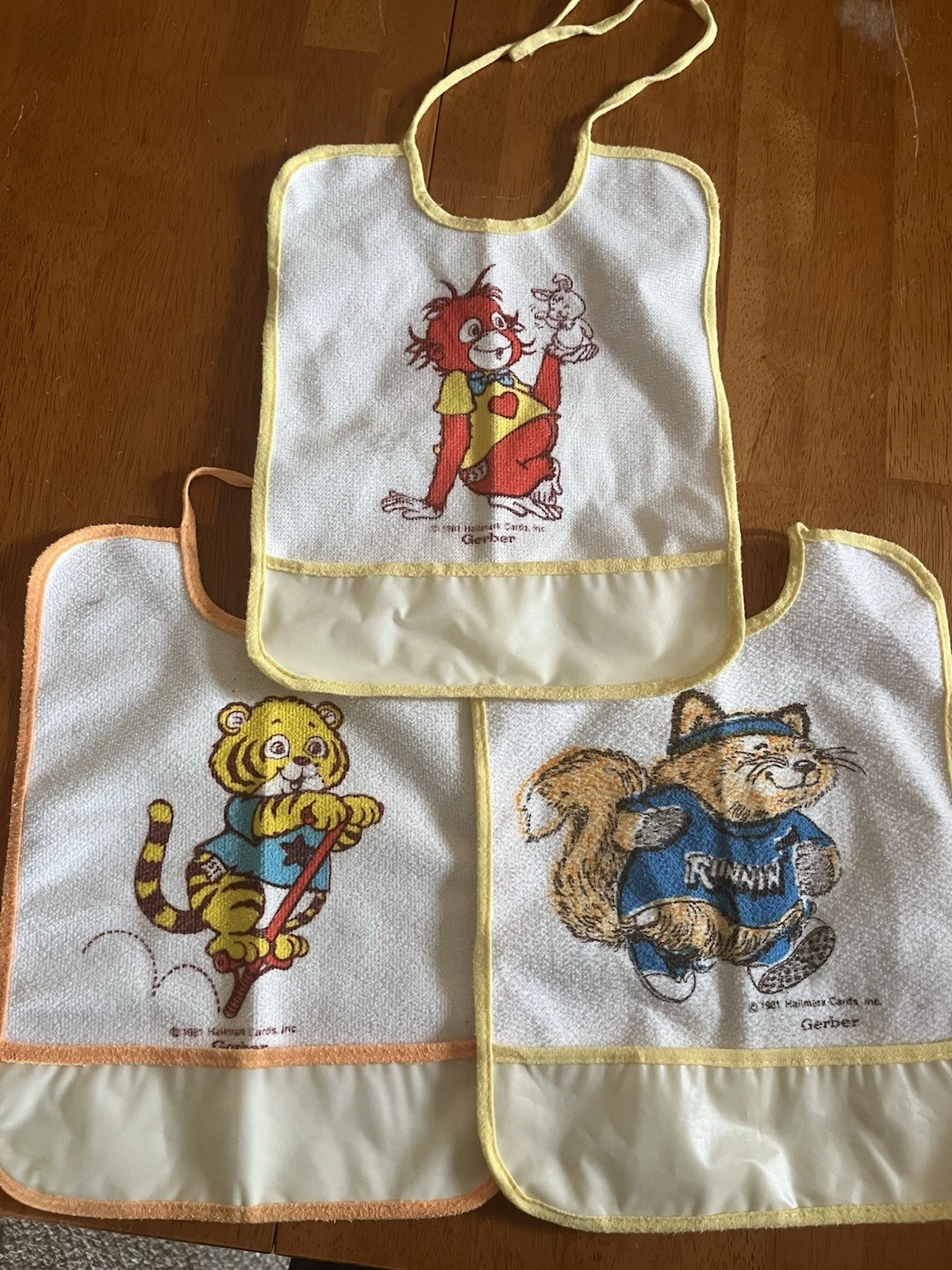 3 Gerber Vinyl and Cloth Baby Bibs Hallmark Cards 1981 Tie Closure