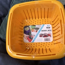 Hurzler Berry Box Dishwasher Safe BPA Free