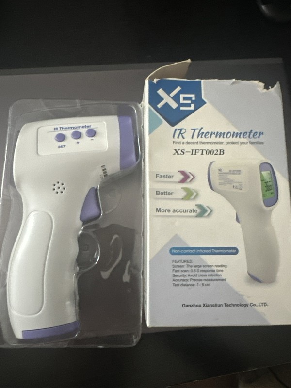 XS XS-IFT002B Infrared Forehead Thermometer LCD Laser IR - NIB Non contact 