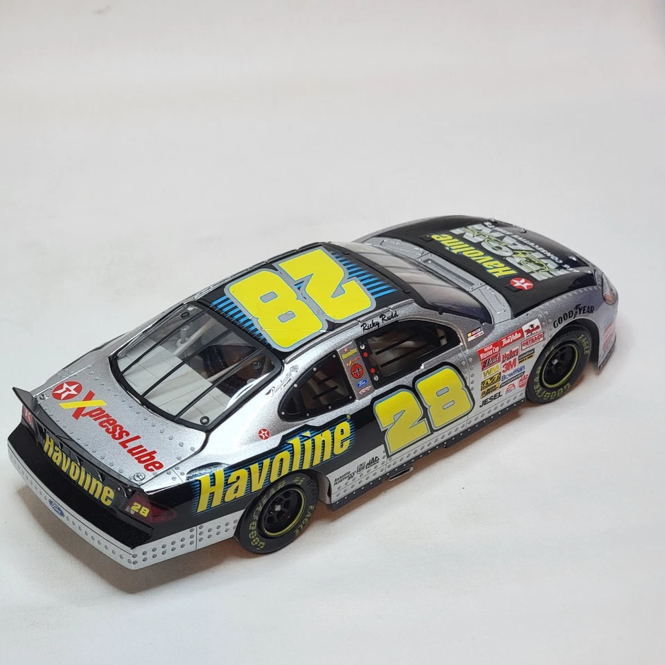 Rick Rudd #28 HAVOLINE IRONMAN 2002 Ford Taurus 1:24 Diecast Action Racing - New - Image 3 of 4