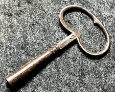 ANTIQUE ORNATE METAL CLOCK KEY GOOD USED CONDITION FOR AGE