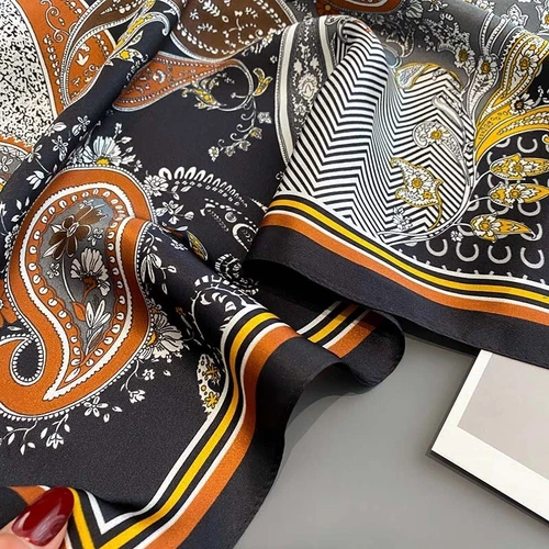 100% Pure Silk Women Vintage Kerchief Square Bandana Black Paisley 27'' Scarf - Bild 4 von 4