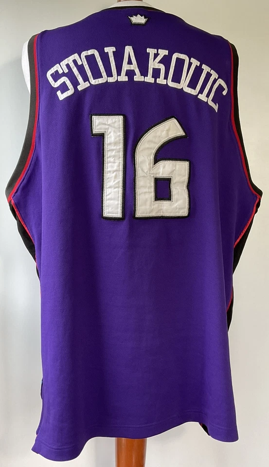 Camiseta cosida vintage Reebok Sacramento Kings Peja Stojakovic #16 talla 48 Foto 3 de 4