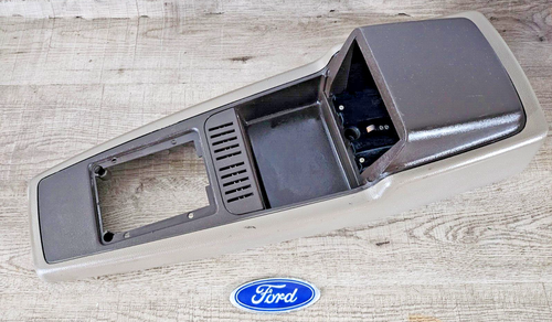 FORD FIESTA MK2 CENTER CONSOLE 84FBB045854AA GENUINE NEW OLD STOCK RARE NOW - Picture 1 of 10