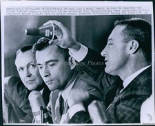 1965 Virgil Gus Grissom Uses Model Gemini Capsule Show Flight Wirephoto 6X8