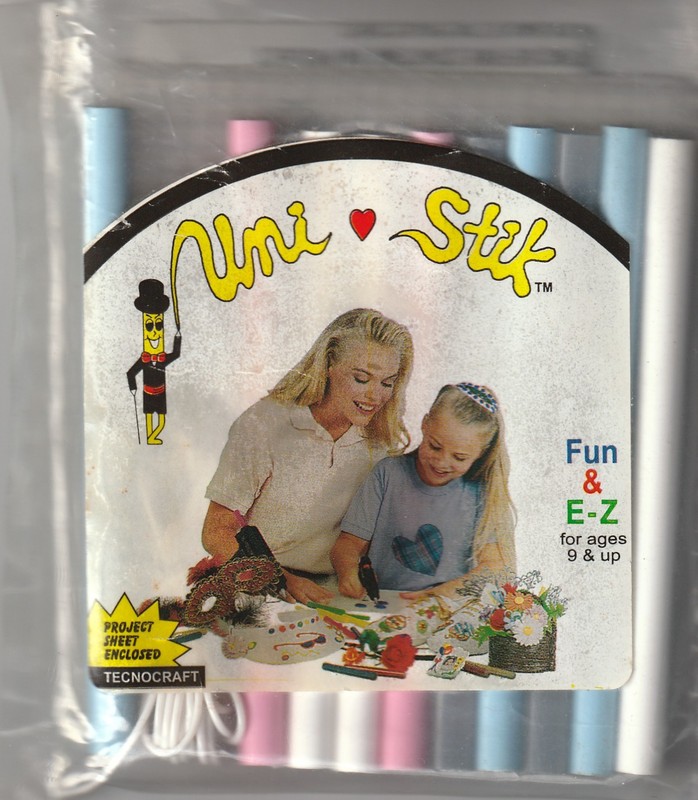 GLUE STITCHING KIT by MARIA FILOSA -- UNI STIK