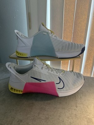 Men s Nike Metacon 9 White Fierce Pink Size 14