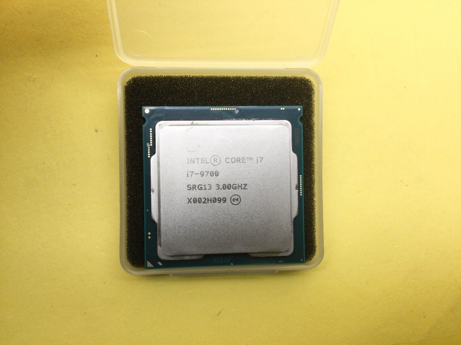 SRG13 Intel Core Processor i7-9700 8-Core 3.00GHz LGA 1151 8GT/s 65W CPU
