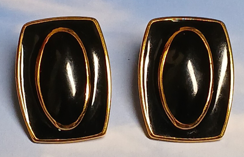 Vintage Black Rectangular Enamel Earrings Gold To… - image 1