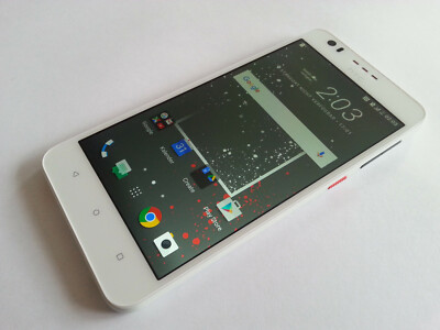 HTC DESIRE 825 16GB WEISS NEUW.+OVP+VIELE EXTRAS+RECHNUNG+DHL VERSAND