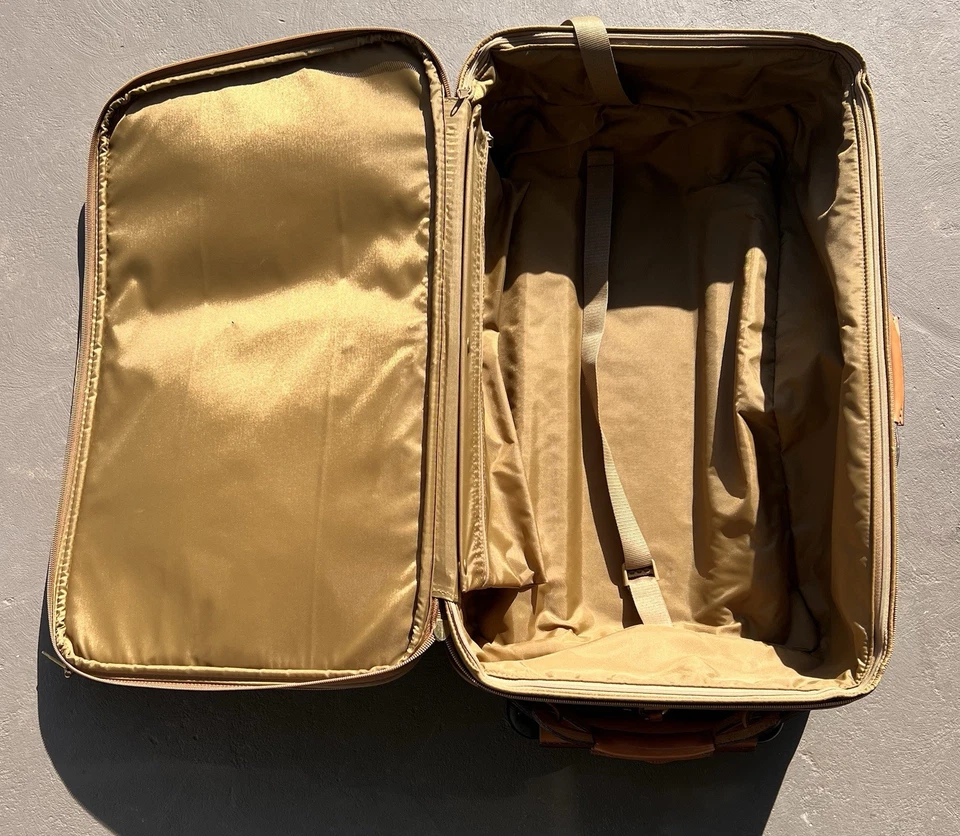 Mala de mão Hartmann balística oliva náilon rolante expansível 23”x14” - Imagem 3 de 4