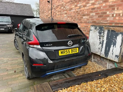 nissan leaf - Picture 1 of 8