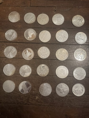 #ad 25 Ounces Of Silver Coins $1900.00