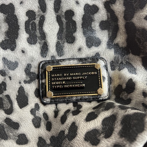 Marc By Marc Jacobs Workwear Animal Print Black & Gray Shoulder Bag - Picture 8 of 24