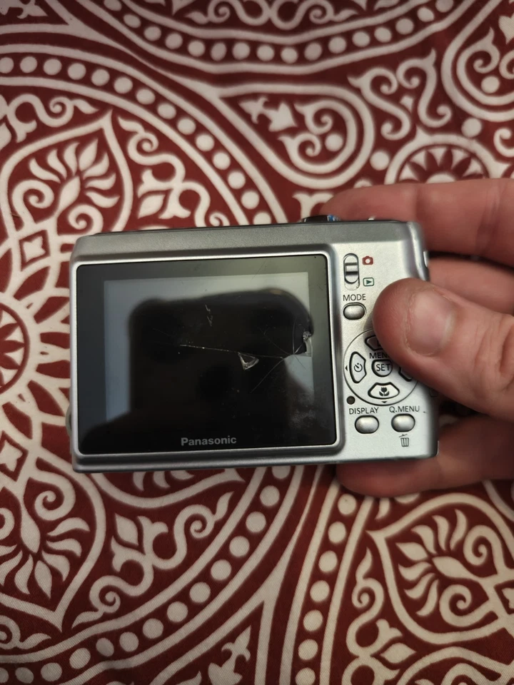 Panasonic Lumix DMC-LS80, photo 3 of 5